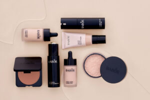 12_PRODUCT_FOUNDATION_ALL_203.jpg